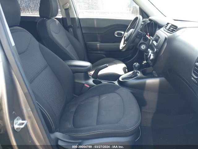 KIA SOUL + 2015 KNDJP3A57F7175048 Image 5