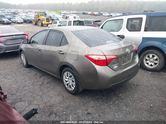 Toyota COROLLA LE 2019 5YFBURHE1KP946859 Image 14