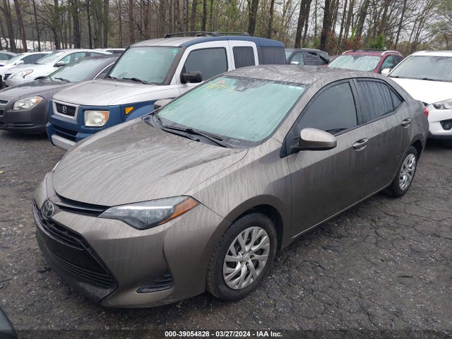 Toyota COROLLA LE 2019 5YFBURHE1KP946859 Image 2