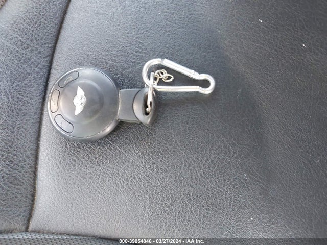 2008 MINI COOPER S WMWMF73558TV36904 Photo 10