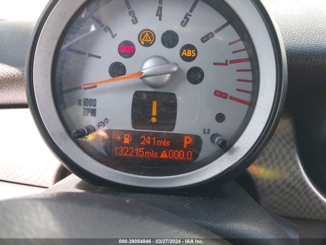 2008 MINI COOPER S WMWMF73558TV36904 Photo 6