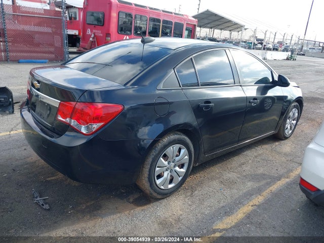 Chevrolet Cruze Ls Auto 2015 1G1PA5SG5F7284947 Image 4