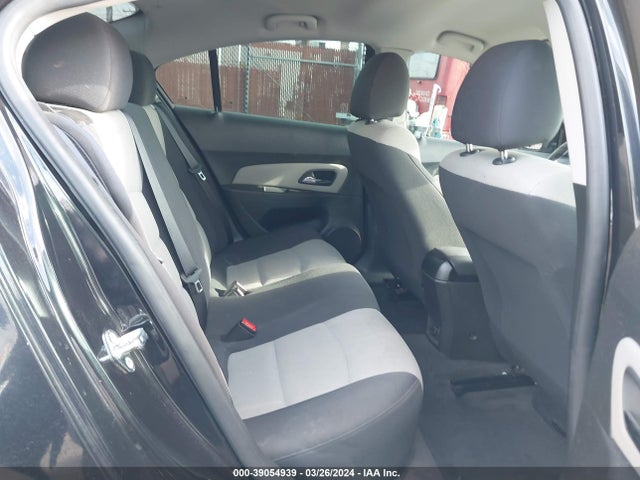 Chevrolet Cruze Ls Auto 2015 1G1PA5SG5F7284947 Image 8