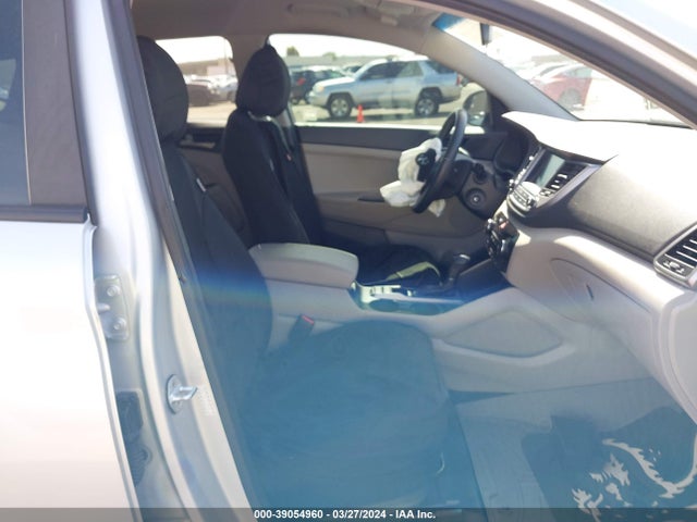 Hyundai TUCSON SEL 2018 KM8J33A4XJU723150 Image 5
