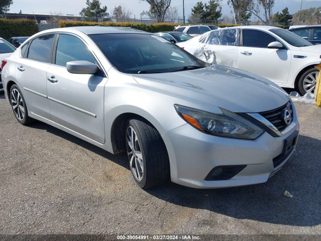 Nissan Altima 2.5 Sr 2017 1N4AL3AP2HC108998 главное изображение