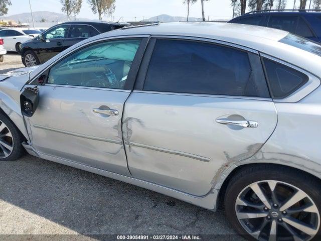 Nissan Altima 2.5 Sr 2017 1N4AL3AP2HC108998 Image 14
