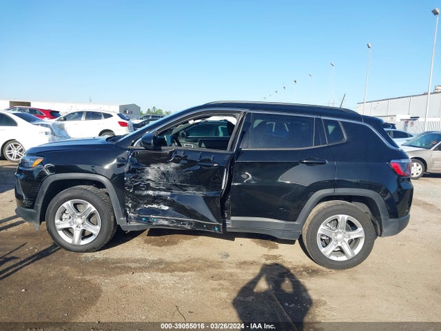 Jeep Compass Latitude 4x4 2023 3C4NJDBN3PT517826 Image 14