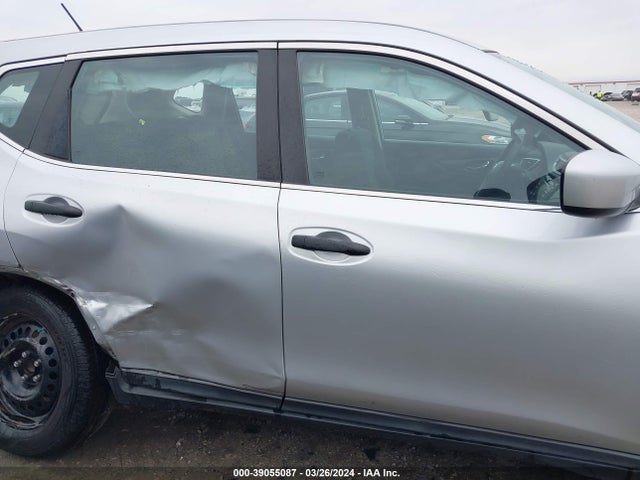 Nissan ROGUE S 2016 KNMAT2MT9GP639085 Image 13