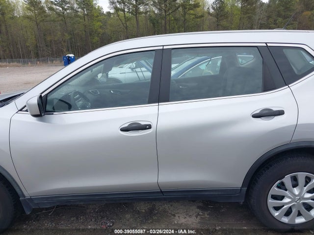 Nissan ROGUE S 2016 KNMAT2MT9GP639085 Image 14