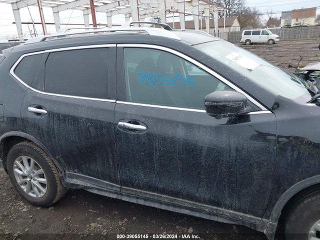 Nissan ROGUE SV 2018 KNMAT2MV8JP584802 Image 13