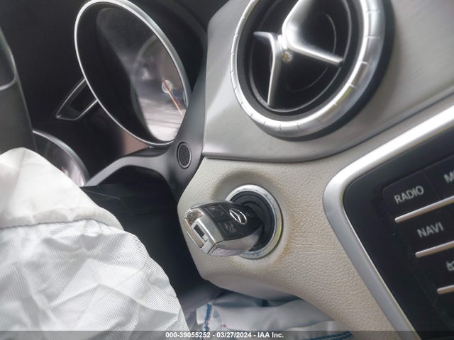 Mercedes-Benz CLA 250 2019 WDDSJ4EB3KN745733 Image 11