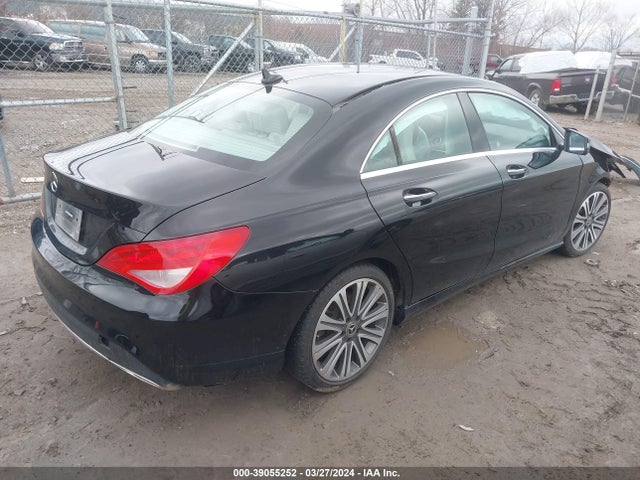 Mercedes-Benz CLA 250 2019 WDDSJ4EB3KN745733 Image 4