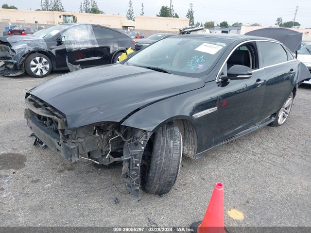 2011 JAGUAR XJ SAJWA2GB9BLV17021 Photo 1