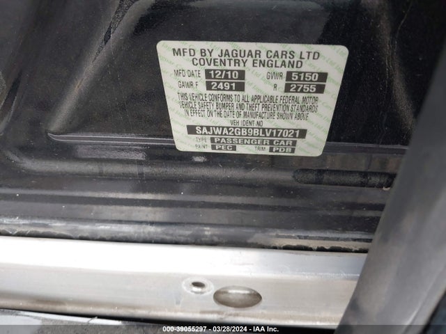 2011 JAGUAR XJ SAJWA2GB9BLV17021 Photo 8