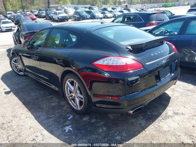 2013 PORSCHE PANAMERA WP0AA2A79DL017456 Photo 2