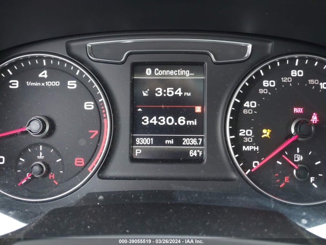 WA1JCCFS5HR005055 Audi Q3 2.0t Premium