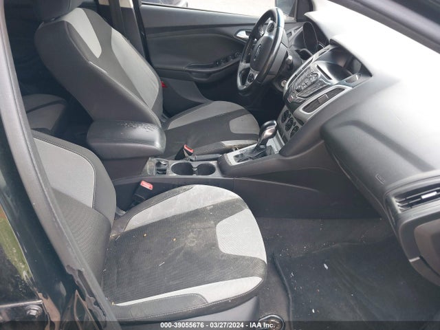 Ford FOCUS SE 2014 1FADP3F21EL236319 Image 5