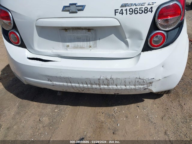 Chevrolet Sonic Lt Auto 2015 1G1JC6SH4F4196584 Image 6