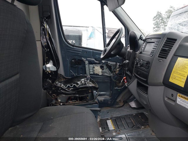 WD3PE7CD5JP646712 Mercedes-Benz Sprinter 2500 Standard Roof V6