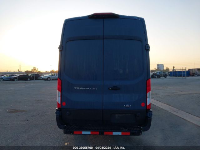 1FTYR3XM6KKB49801 Ford Transit-250