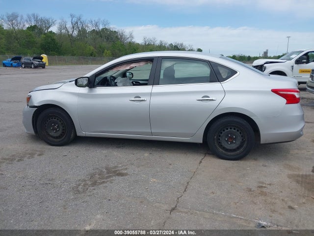 Продаж на аукціоні авто 2019 Nissan Sentra S, vin: 3N1AB7AP9KY345011, номер лоту: 39055788