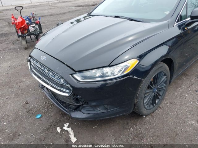 3FA6P0T94GR372702 Ford FUSION SE