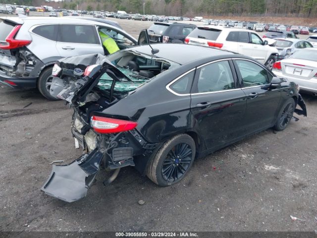 3FA6P0T94GR372702 Ford FUSION SE