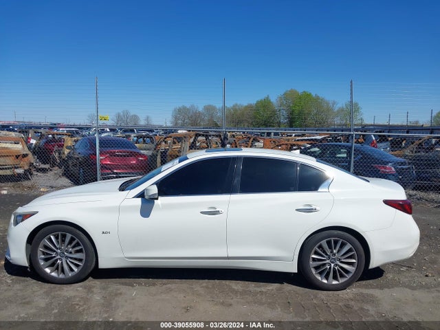 JN1EV7AR3JM610775 Infiniti Q50 3.0t Luxe