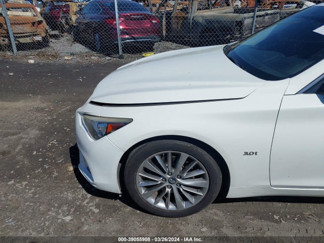 JN1EV7AR3JM610775 Infiniti Q50 3.0t Luxe