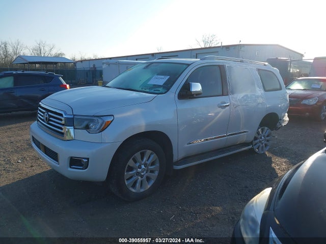 Toyota Sequoia Platinum 2020 5TDDY5G15LS180972 Image 2