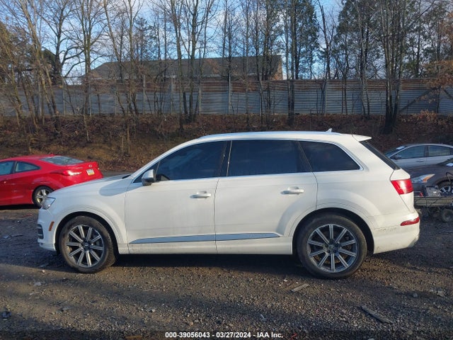 WA1LAAF77JD008847 Audi Q7 3.0t Premium