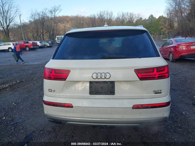 WA1LAAF77JD008847 Audi Q7 3.0t Premium