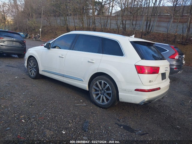 WA1LAAF77JD008847 Audi Q7 3.0t Premium