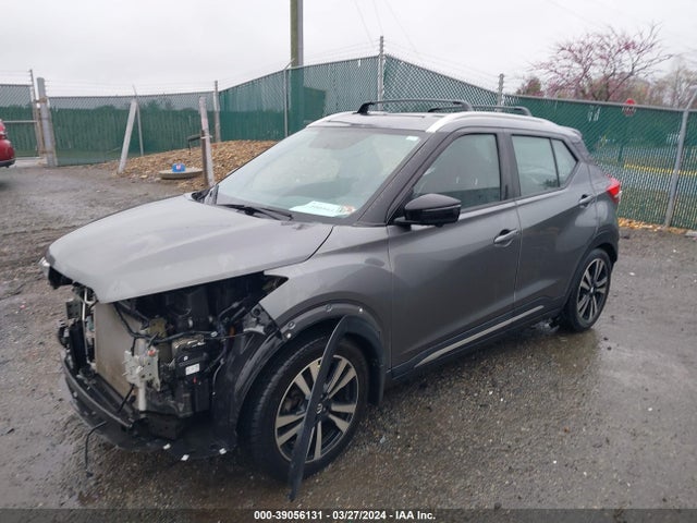 Nissan KICKS SR 2019 3N1CP5CUXKL537438 Image 2