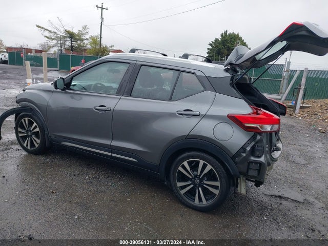 Nissan KICKS SR 2019 3N1CP5CUXKL537438 Image 3