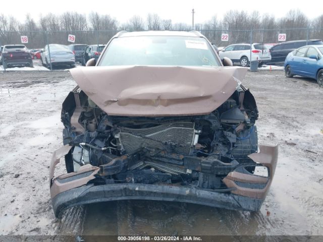 KM8J3CA45HU256696 Hyundai TUCSON SE