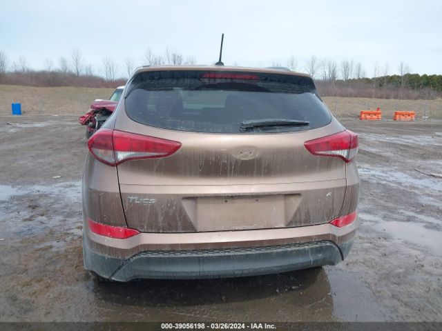 KM8J3CA45HU256696 Hyundai TUCSON SE