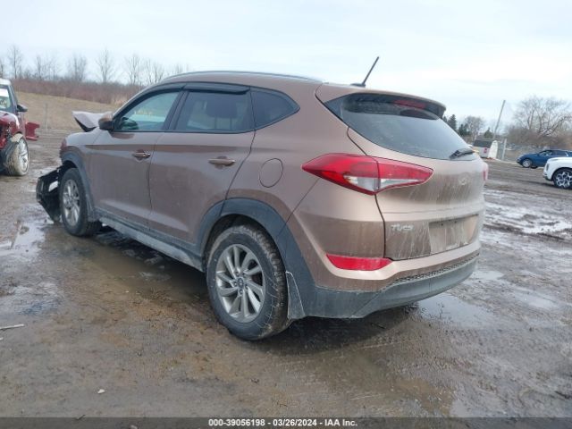 KM8J3CA45HU256696 Hyundai TUCSON SE
