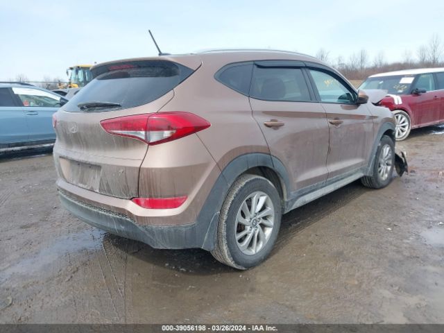 KM8J3CA45HU256696 Hyundai TUCSON SE