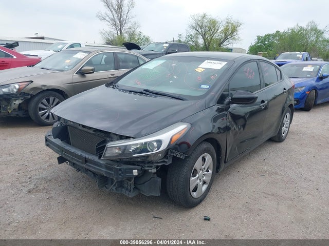 KIA FORTE LX 2017 3KPFK4A7XHE066601 Image 2
