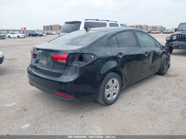 KIA FORTE LX 2017 3KPFK4A7XHE066601 Image 4