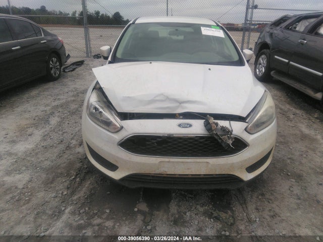 Ford FOCUS SE 2018 1FADP3K26JL299173 Image 6