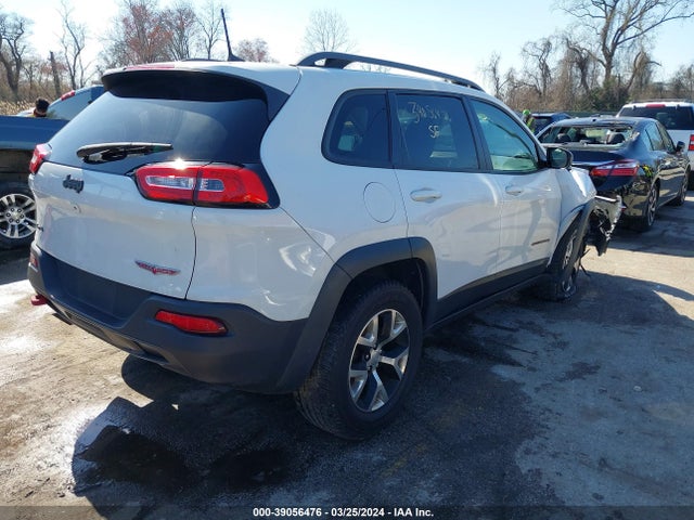 1C4PJMBB3GW353888 Jeep Cherokee Trailhawk