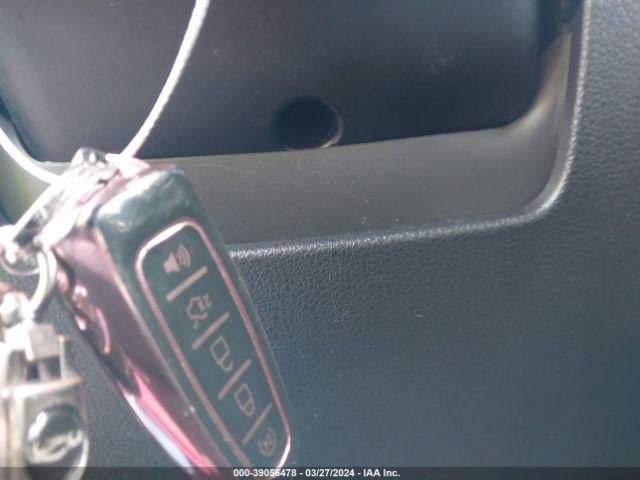 5LMJJ2JTXGEL03203 Lincoln Navigator Select