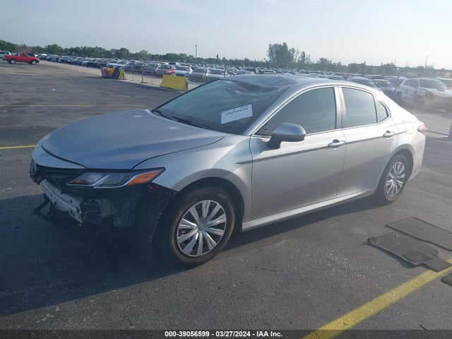 Toyota Camry Le Hybrid 2022 4T1C31AK8NU577784 Image 2