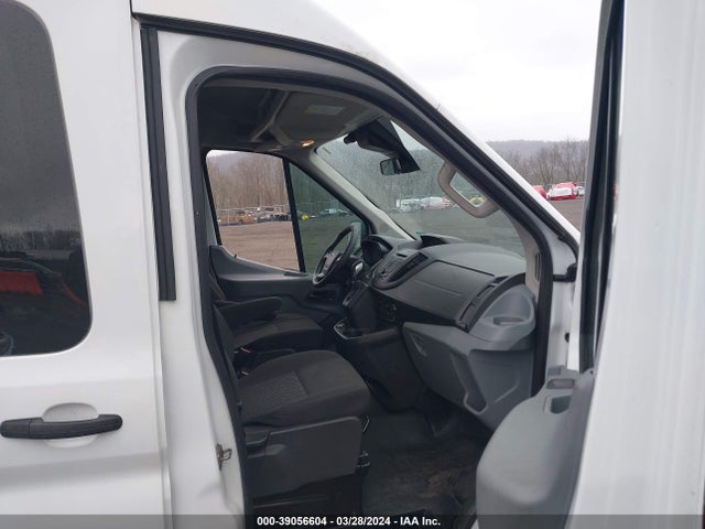 Ford Transit-150 2018 1FTYE1CM6JKA33860 Image 5