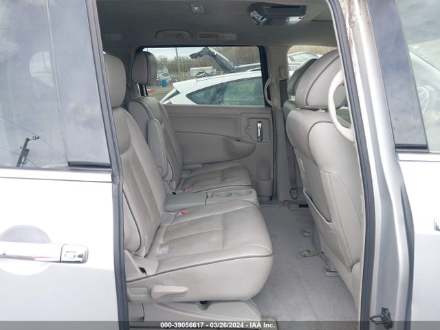 Nissan Quest Sv 2014 JN8AE2KP1E9102278 Image 8