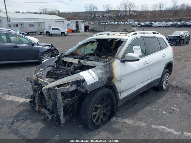Jeep Cherokee Latitude 4x4 2017 1C4PJMCB8HW630860 Image 2