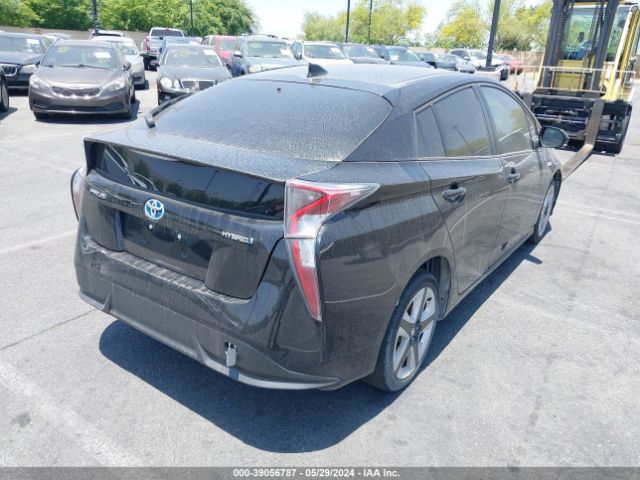 JTDKARFU9G3020003 Toyota Prius Three Touring