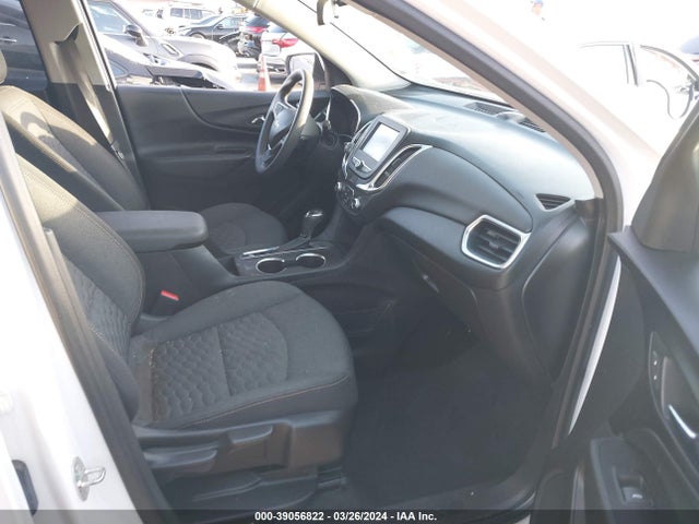 Chevrolet EQUINOX LT 2018 2GNAXJEV4J6264364 Image 5